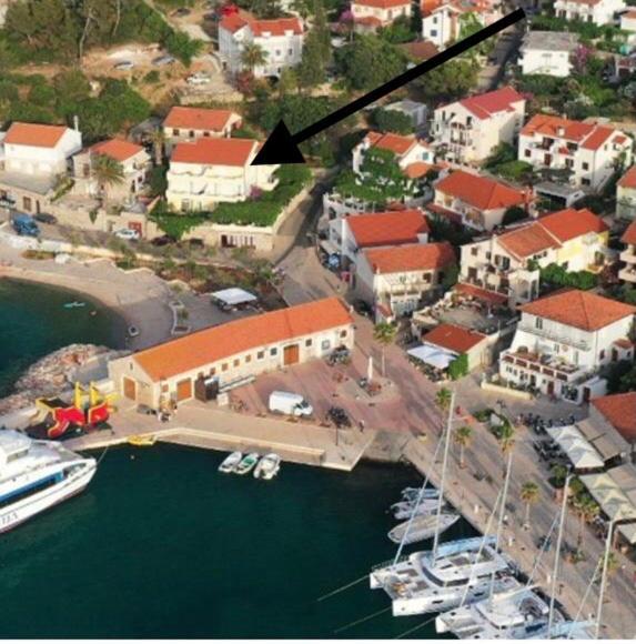 Ilda Radonić Jelsa (Hvar)