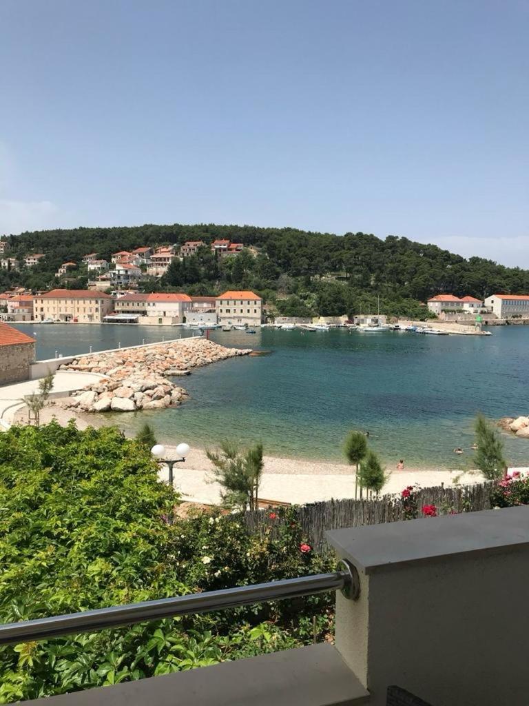 Ilda Radonić Jelsa (Hvar)